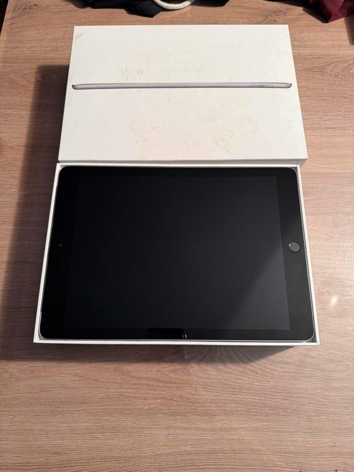 iPad 2018 WiFi/4G – 128GB Space Grey – gebruikt, Computers en Software, Apple iPads, Gebruikt, Apple iPad, Ophalen