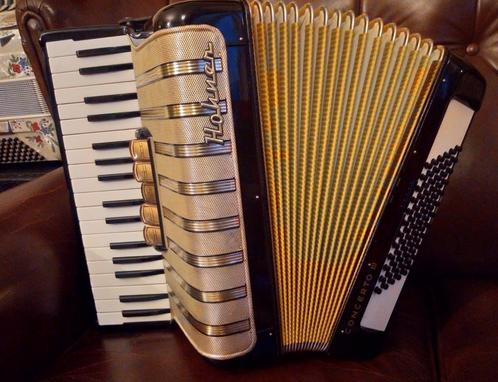 accordeon HOHNER CONCERTO III zwart/ORMOLU, Muziek en Instrumenten, Accordeons, Zo goed als nieuw, Knopaccordeon, 72-bas, Hohner