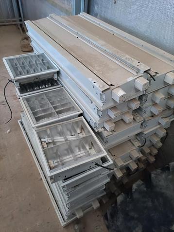 Gratis TL bakken  beschikbaar voor biedingen