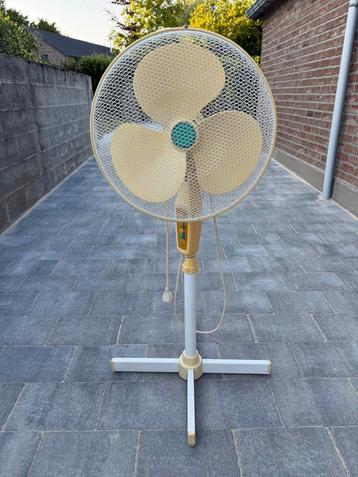 Staande ventilator - Delonghi - 54 Watt - 3 snelheden beschikbaar voor biedingen
