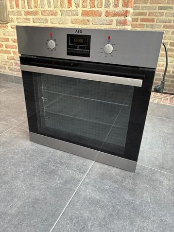 Inbouwoven beschikbaar voor biedingen