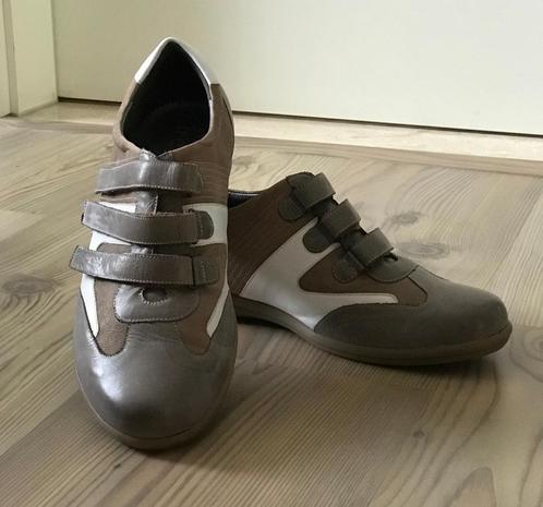 Beige lederen sneaker van DUREA uitneembare zool (mt 40,5), Kleding | Dames, Schoenen, Nieuw, Sneakers, Beige, Verzenden