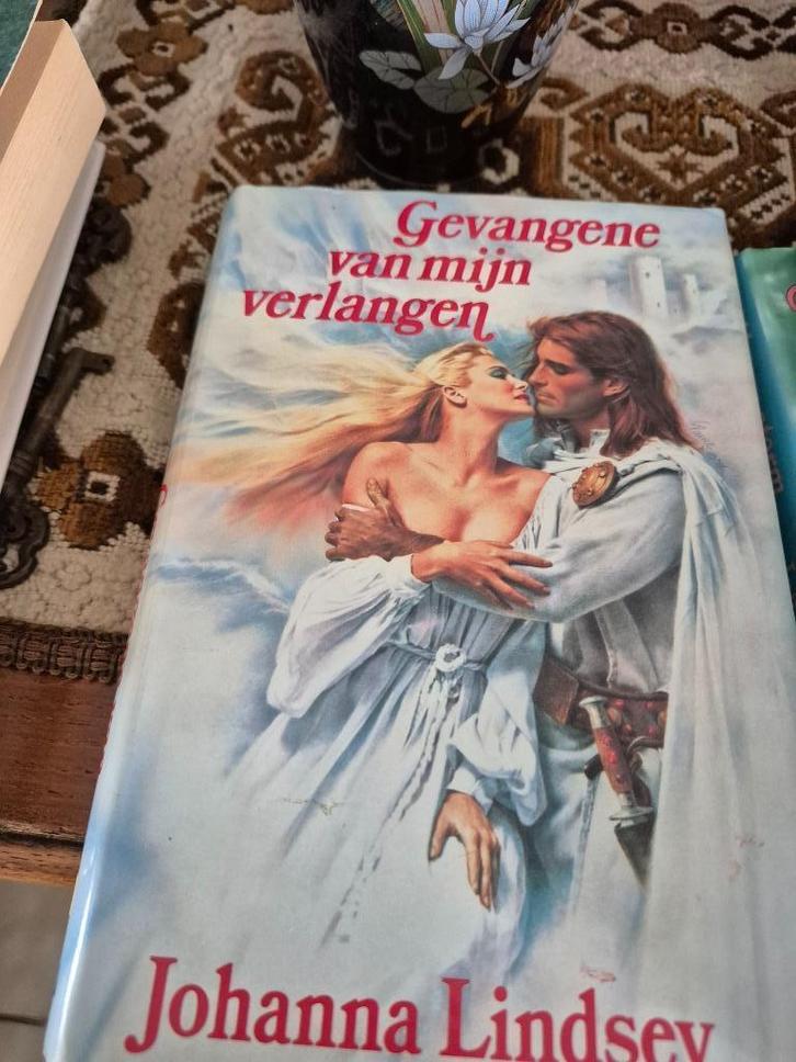 J.Lindsey -diverse romans, Boeken, Romans, Gelezen, Ophalen of Verzenden