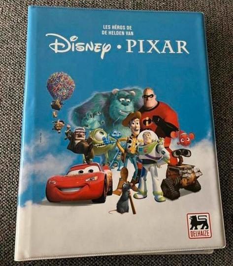 Verzamelboek/Kaartspel Disney /Pixar volledig boek 🃏🎴🃏🎴, Verzamelen, Disney, Zo goed als nieuw, Papier, Kaart of Schrift, Overige figuren