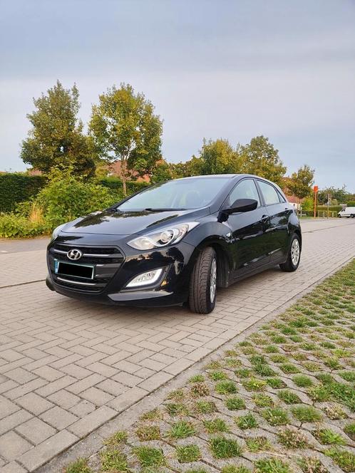Hyundai i30 – 1.4 benzine – Euro 6b - Airco* Led, Auto's, Hyundai, Particulier, i30, ABS, Airbags, Airconditioning, Alarm, Boordcomputer