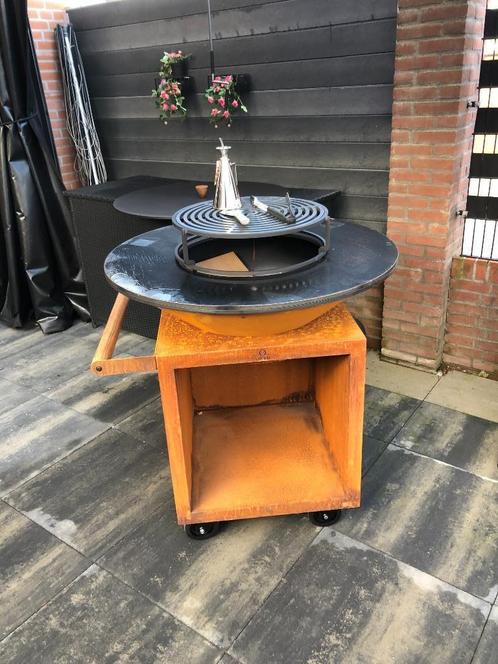 Ofyr classic storage corten 100 pro BBQ, Tuin en Terras, Houtskoolbarbecues, Nieuw, Met accessoires, Ophalen of Verzenden