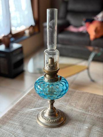 Lampe à pétrole beschikbaar voor biedingen