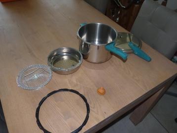 autocuiseur Seb 6 litres avec accessoires (pour pièces de re, Inox, Utilisé, Plaque céramique, Casserole ou Cocotte-minute