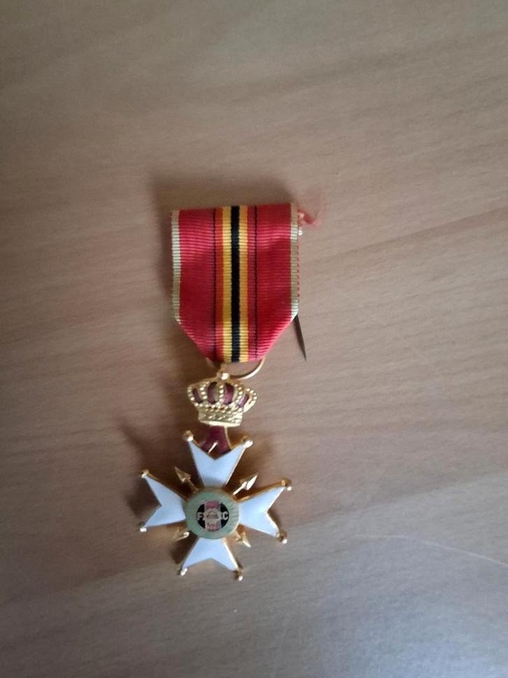 Erekruis van de Oud-Strijders, Verzamelen, Militaria | Algemeen, Landmacht, Lintje, Medaille of Wings, Verzenden