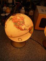 globe terrestre style antique., Maison & Meubles, Accessoires pour la Maison | Globes, Utilisé, Enlèvement ou Envoi
