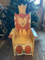 Kinderstoel - met bak onder zitting, Ophalen, Gebruikt