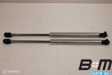 Set gasdrukveren motorkap Audi A8 4E beschikbaar voor biedingen