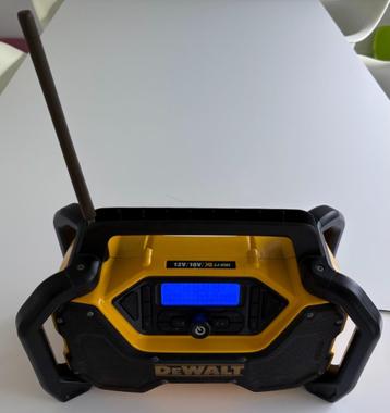 DeWALT DCR029-QW 12-18V XR DAB+ werfradio/lader beschikbaar voor biedingen