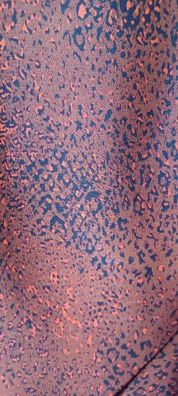 Mooie rok in slangenprint beschikbaar voor biedingen