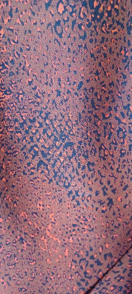 Mooie rok in slangenprint, Kleding | Dames, Rokken, Nieuw, Maat 42/44 (L), Oranje, Onder de knie, Ophalen of Verzenden