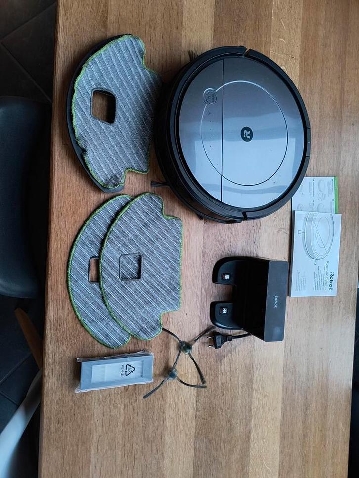 iRobot Roomba Combo: stofzuigt en reinigt, Elektronische apparatuur, Stofzuigers, Ophalen