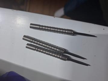 Darts van target, harrows, bull's, winmau en loxley beschikbaar voor biedingen