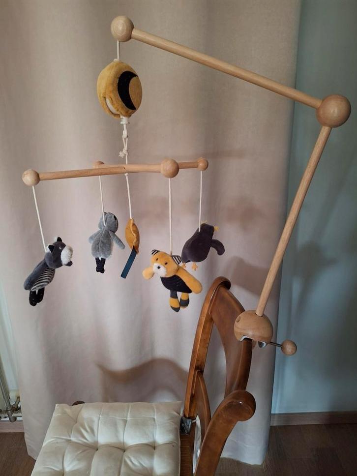 Mobile musical en bois Moulin Roty, Kinderen en Baby's, Kinderkamer | Inrichting en Decoratie, Ophalen