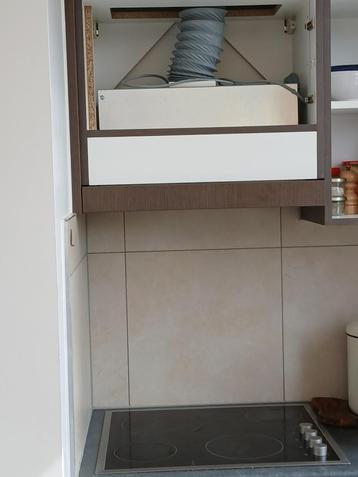 taque vitroceramique et hotte au charbon Siemens, Electroménager, Tables de cuisson, 4 zones de cuisson, Encastré, Comme neuf