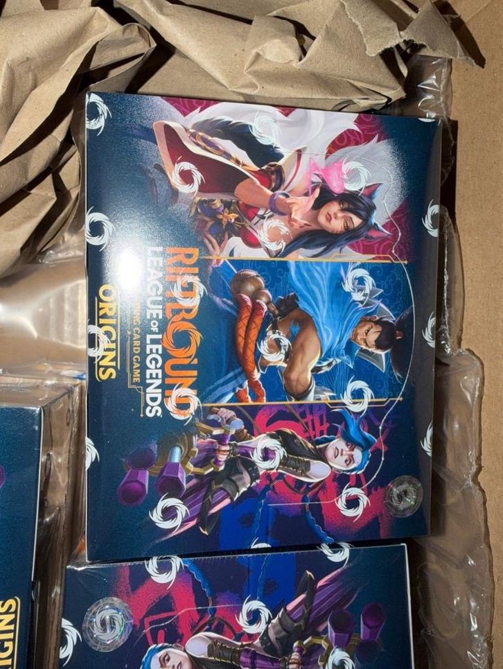 Boitier d'amplification Riftbound, Hobby & Loisirs créatifs, Jeux de cartes à collectionner | Autre, Neuf, Booster box, Enlèvement ou Envoi