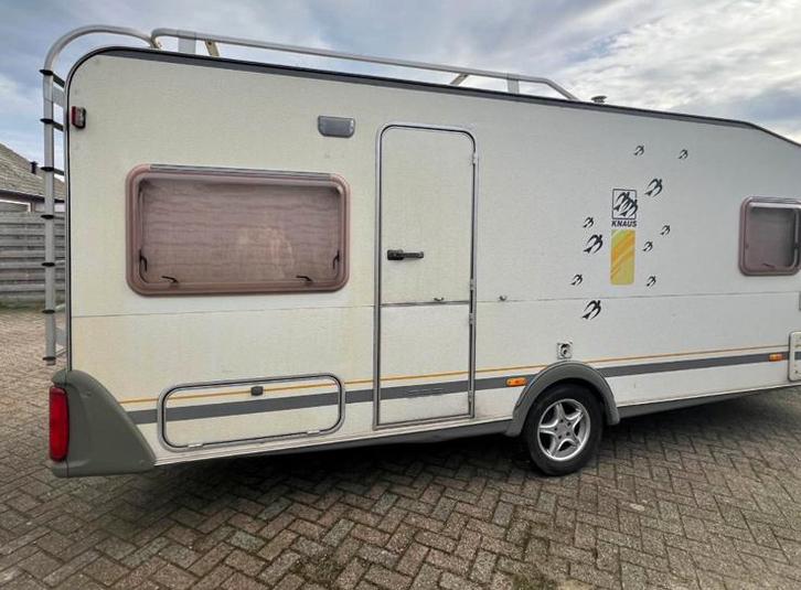 Knaus sudwind 500 Tf  2003 met schade, Caravans en Kamperen, Caravans, Bedrijf, tot en met 4, 1000 - 1250 kg, Rondzit, Knaus, Frans bed