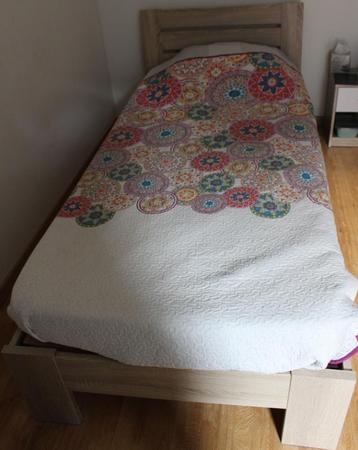 bed beschikbaar voor biedingen