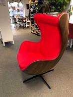 Rode Egg chair. Nieuw!, Antiek en Kunst, Ophalen