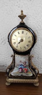 Vintage porseleinen klok, olielamp en juwelendoosje, Antiek en Kunst, Ophalen