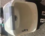 uitgietbak uitlekbak/ lavabo. spoelbak, Ophalen