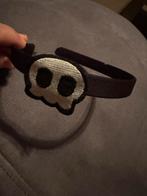 Zwarte diadeem met skelethoofd/spookje, Kinderen en Baby's, Kindermode-accessoires, Ophalen, Zo goed als nieuw