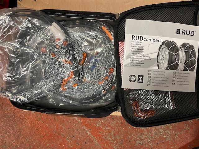 CHAÎNES À NEIGE, Enlèvement ou Envoi, Neuf