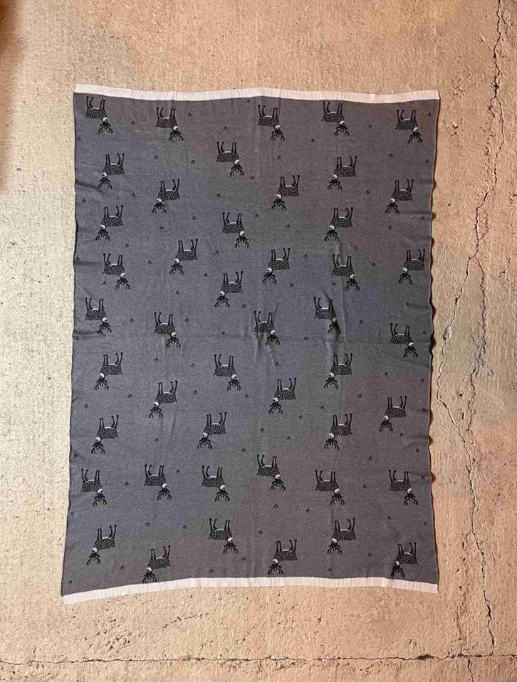 Grand Foulard woonkleed 185/134, Huis en Inrichting, Woonaccessoires | Plaids en Woondekens, Zo goed als nieuw, Ophalen of Verzenden