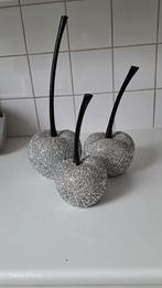 3 mooie kersen met kleine blinkende  steentjes, Antiek en Kunst, Ophalen