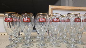 Stella glas op voet 25cl beschikbaar voor biedingen