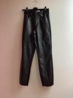 Kunstlederen broek Only xs/32, Kleding | Dames, Broeken en Pantalons, Only, Zwart, Ophalen of Verzenden, Zo goed als nieuw