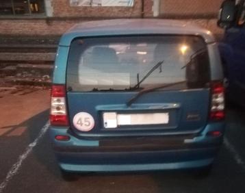 VEND AIXAM 400 EVOLUTION ANNEE 2002 POUR PIECES OU A REPARER, Autos, Achat, Diesel, Automatique, Particulier