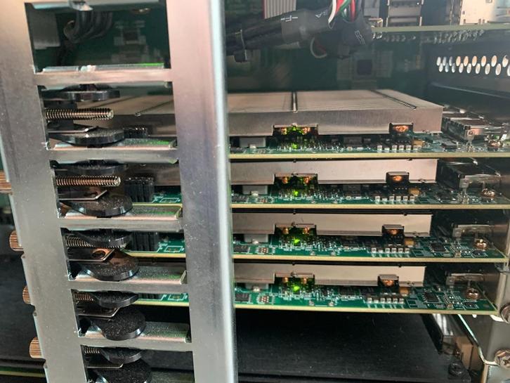 Barco Video Controller, Informatique & Logiciels, Serveurs, Utilisé, 3 à 4 Ghz, 16 GB, Composants échangeables à chaud, Enlèvement ou Envoi