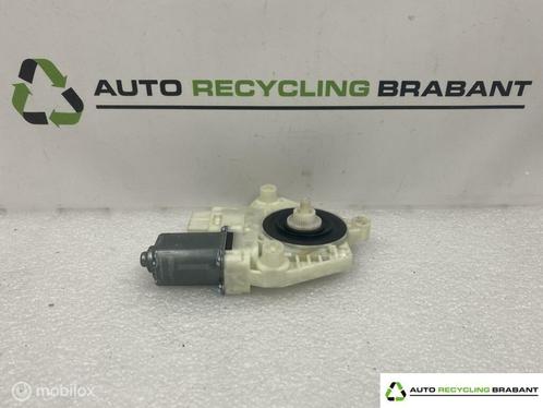 Raammotor Links Achter Volkswagen Golf 7 5Q4959811A, Auto-onderdelen, Ruiten en Toebehoren, Volkswagen, Gebruikt, Ophalen of Verzenden