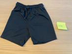 Turnshort maat 134, Kinderen en Baby's, Ophalen of Verzenden, Gebruikt, Jongen, Broek