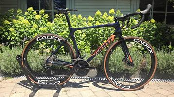 Giant TCR Advanced Pro Racefiets + Carbon Wheels beschikbaar voor biedingen