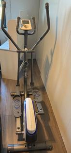 Fitness step (digitaal info bord), Sport en Fitness, Fitnessapparatuur, Ophalen, Benen, Gebruikt, Stepapparaat