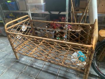 Rotan kinderbedje, Enlèvement, Comme neuf, 140 à 160 cm, Moins de 70 cm