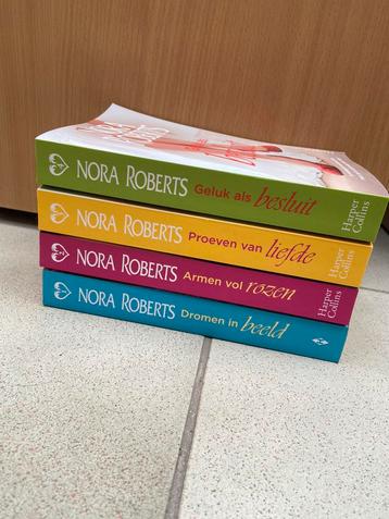 4delige serie “vows-wedding”  beschikbaar voor biedingen