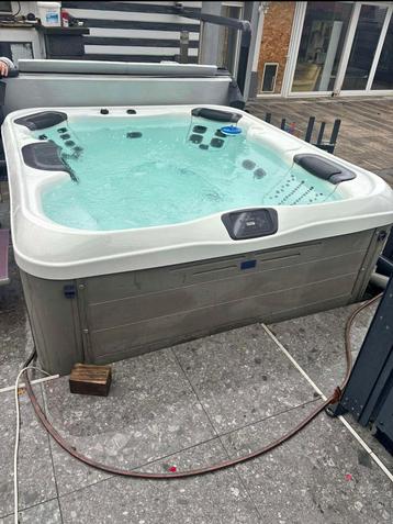 Wirlpool Jacuzzi beschikbaar voor biedingen