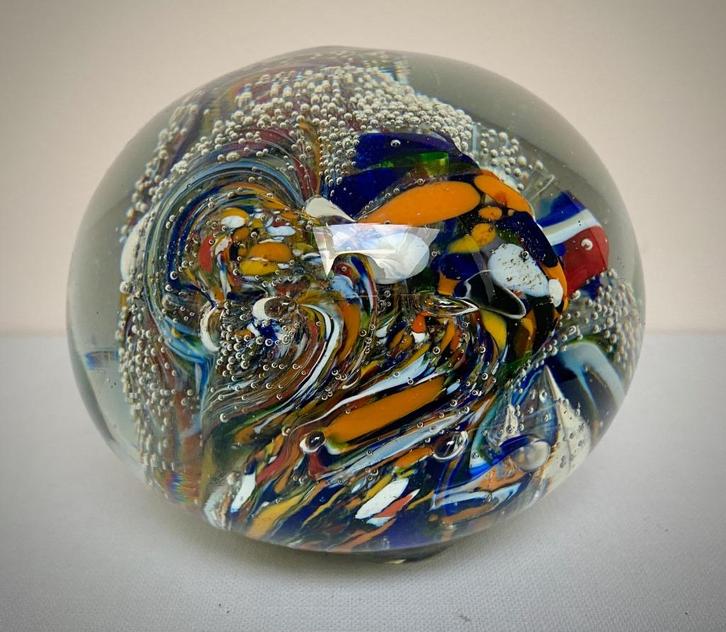 Val Saint Lambert Ancient Sulphide Ball Paper Press, Antiek en Kunst, Antiek | Glaswerk en Kristal, Ophalen of Verzenden