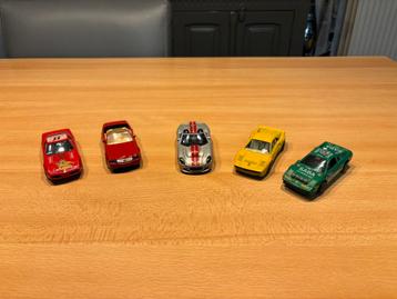 Modelauto’s    (Burago).   5 stuks beschikbaar voor biedingen