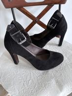 Tamaris zwarte hakken –37-  stevige blokhak opvallende gesp, Tamaris, Zwart, Ophalen of Verzenden, Zo goed als nieuw