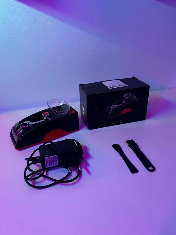 Sigarettenroller | Cigarette roller, Verzamelen, Rookartikelen, Aanstekers en Luciferdoosjes, Zo goed als nieuw, Overige typen