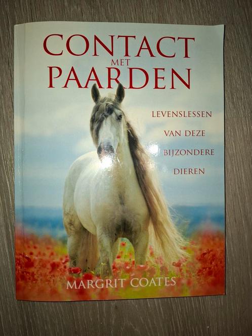 Margrit Coates - Contact met paarden, Boeken, Dieren en Huisdieren, Zo goed als nieuw, Ophalen