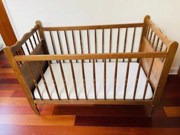 Berceau/lit bébé beschikbaar voor biedingen